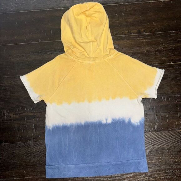 Old navy size 8 boys short sleeve hooded shirt - Picture 2 of 2